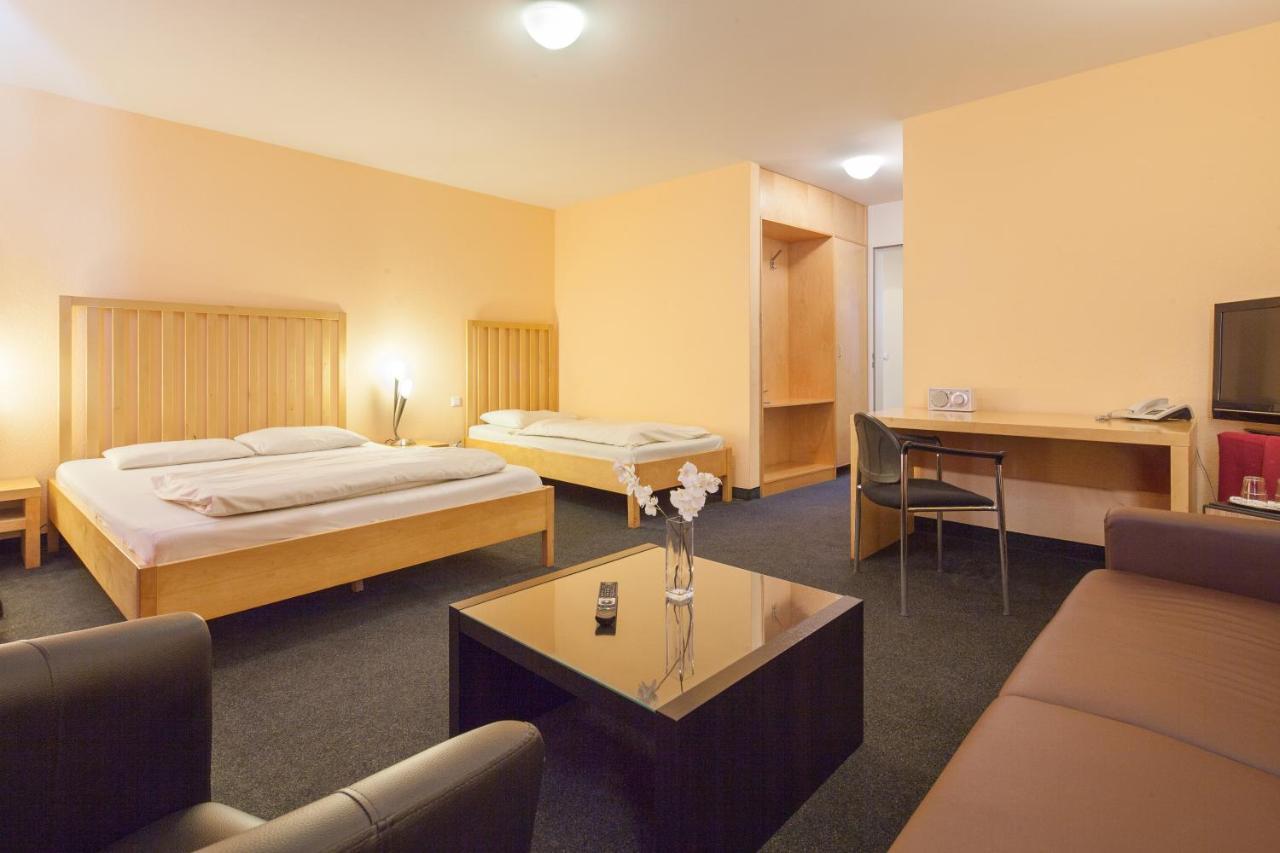 Hotel Bon Prix Fischenich Exteriör bild